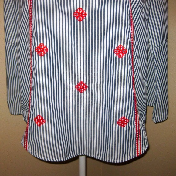Sz M Francesca’s Blue Rain Red Embroidered Blue Striped Shirt - Picture 5 of 12
